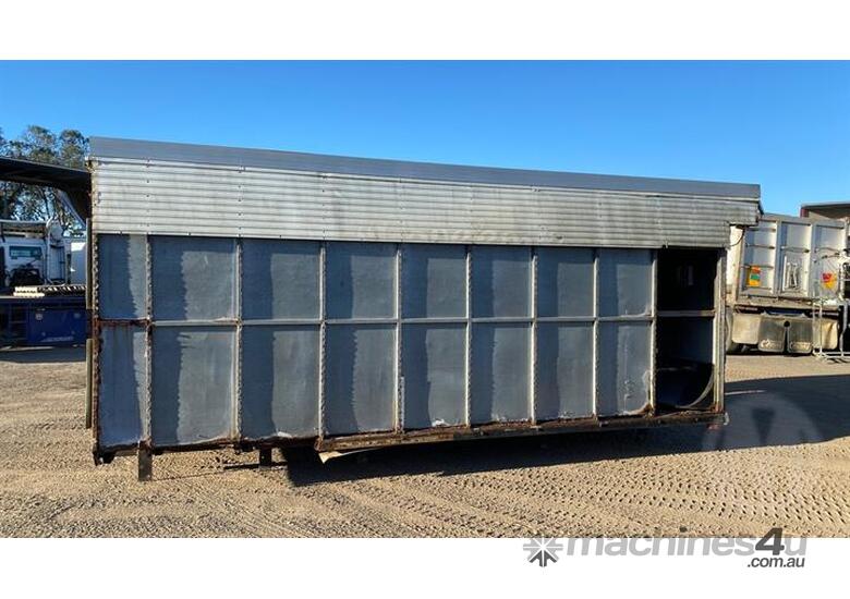 caption Pantech Body L5.2M X H2M X W2.3M