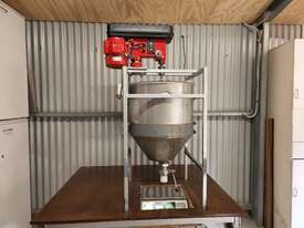 Stainless Steel Mixer 70 litre, 240 volt variable speed, hot or cold mixing - picture2' - Click to enlarge