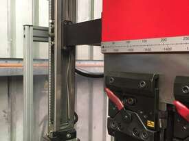 Amada HDS 1303 NT CNC Pressbrake, Servo Hydraulic, 130 Ton, 3.2m Bend Length - picture2' - Click to enlarge