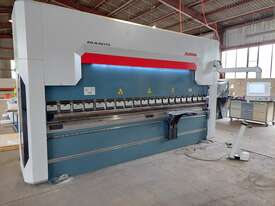 USED Durma PRESS BRAKE - picture0' - Click to enlarge