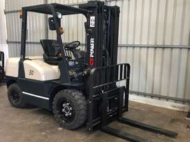 BRAND NEW CT POWER FD30 3 TON 3000 KG CAPACITY DIESEL CONTAINER MAST FORKLIFT ONLY $24990.00 + GST - picture0' - Click to enlarge