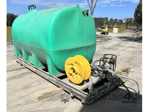 8000L Poly Tank on Skid