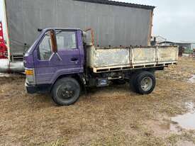 1990 Toyota Dyna - picture0' - Click to enlarge