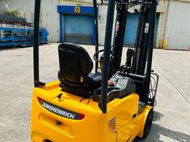 JUNGHEINRICH EFG115 1.5T 3 WHEEL ELECTRIC FORKLIFT 5M LIFT ***MAKE AN OFFER*** - picture2' - Click to enlarge