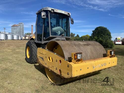 caption GRAND MOTOR GROUP - Volvo SD130D Smooth Drum Vibrating Roller. One owner Ex Council Unit.