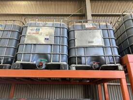 Quantity of IBCs Containing 15W-40 Engine Oil, Hydraulic & Gear Oil, Limited Slip Diff Oil - picture1' - Click to enlarge