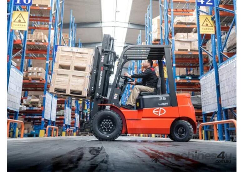caption EP EFX252 – 2.5T Electric Power Forklift | PMSM Technology | Lithium Battery
