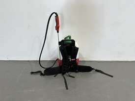 Milwaukee cordless backpack sprayer - picture1' - Click to enlarge