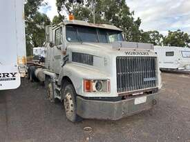 1997 INTERNATIONAL S-LINE TRUCK - picture1' - Click to enlarge