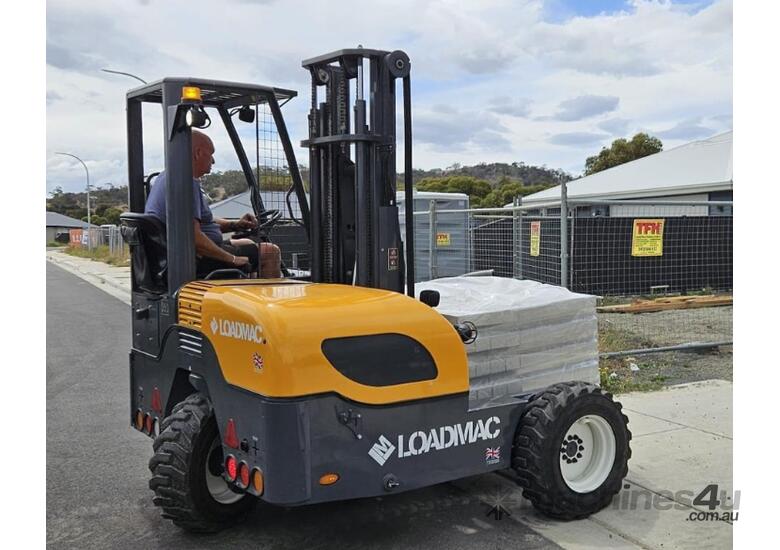 caption Loadmac 825 Super Reach One Side Unload - Made in Britain Built for Australia