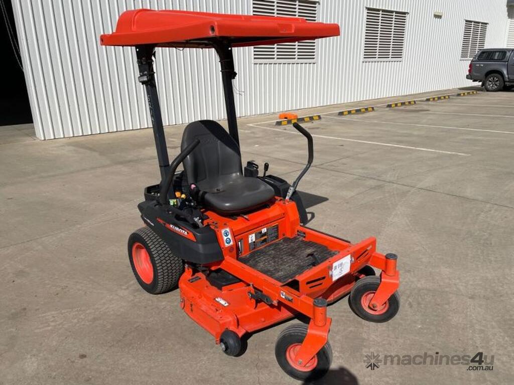 Used Kubota Kubota Z122RKW-AU Zero Turn Ride On Mower Construction ...