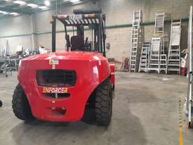 2019 10t Forklift - picture2' - Click to enlarge