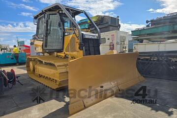 Caterpillar D5K LGP Bulldozer Incl New Rippers, New Tracks, low hours VGC 3534 Hours t/t