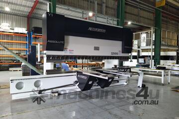 ACCURPRESS Absolute 250 Tonne 8 Axis 5 Metre Press Brake