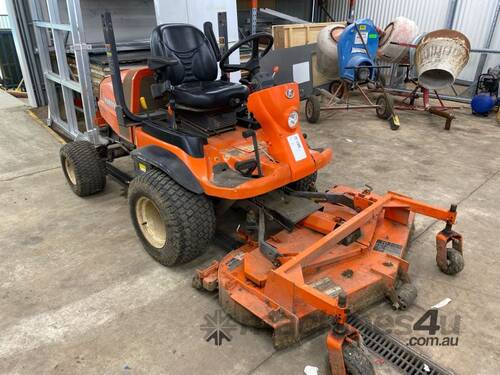 Kubota F2880 Outfront Mower