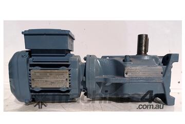 SEW Eurodrive 0.37 kW Reduction Drive Output Rpm 31 Ratio 44.46