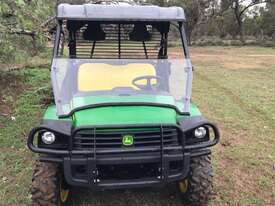 2015 John Deere 825i Gator  - picture2' - Click to enlarge