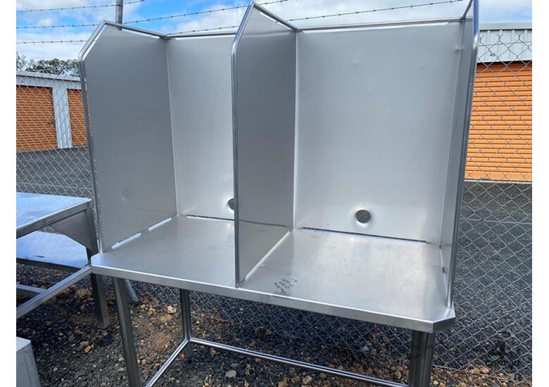 Table Stainless Steel 1350mm x 650mm x 900mm High