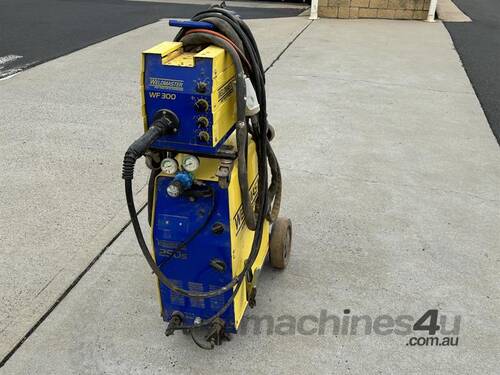 WELDMASTER MIG WELDER