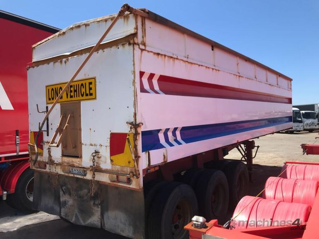 Buy Used Unknown Tri Axle Tipping Trailer Tipping Trailers in BIBRA
