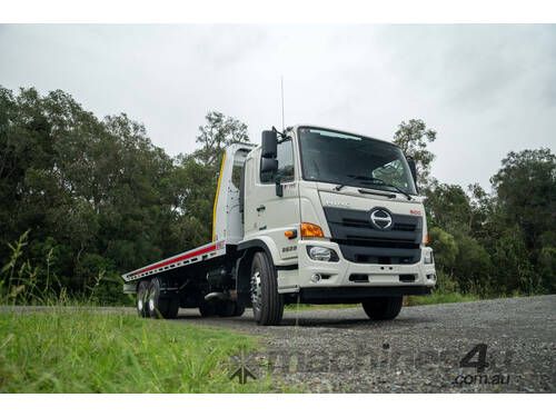 Hino FM 2628-500 Series Tilt tray Truck