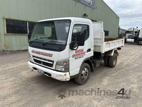 2010 Mitsubishi Fuso Canter 7/800 (4x2) Tipper