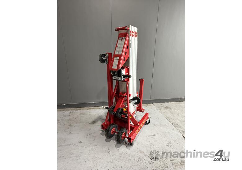 caption 2022 TORO D-407 MATERIAL LIFTER