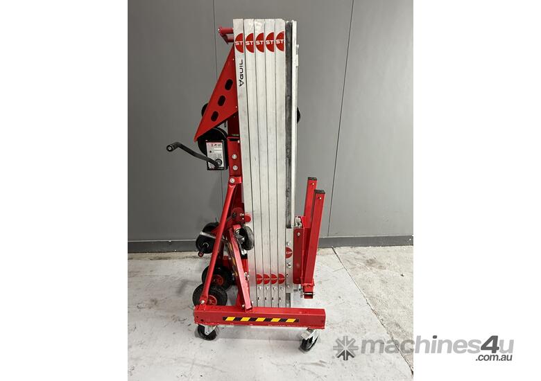 caption 2022 TORO D-407 MATERIAL LIFTER