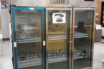 SUCG1500 Three Door Upright Display Fridge