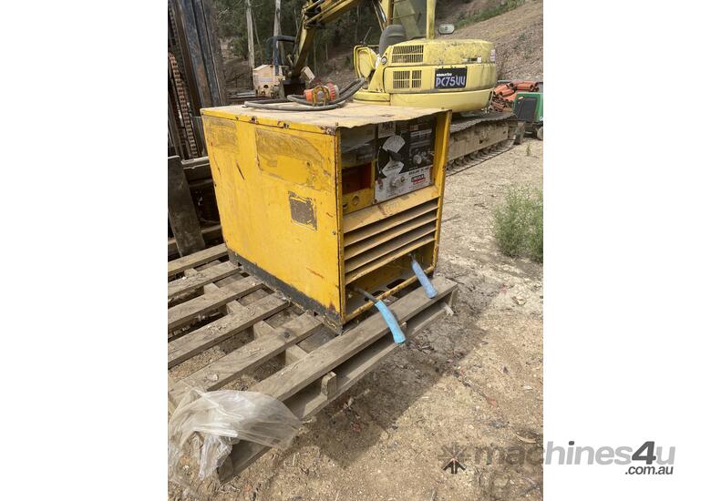 caption 400 Amp 3 Phase welder