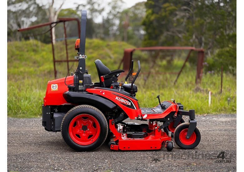 caption Kubota ZD1221 Zero Turn Lawn Equipment