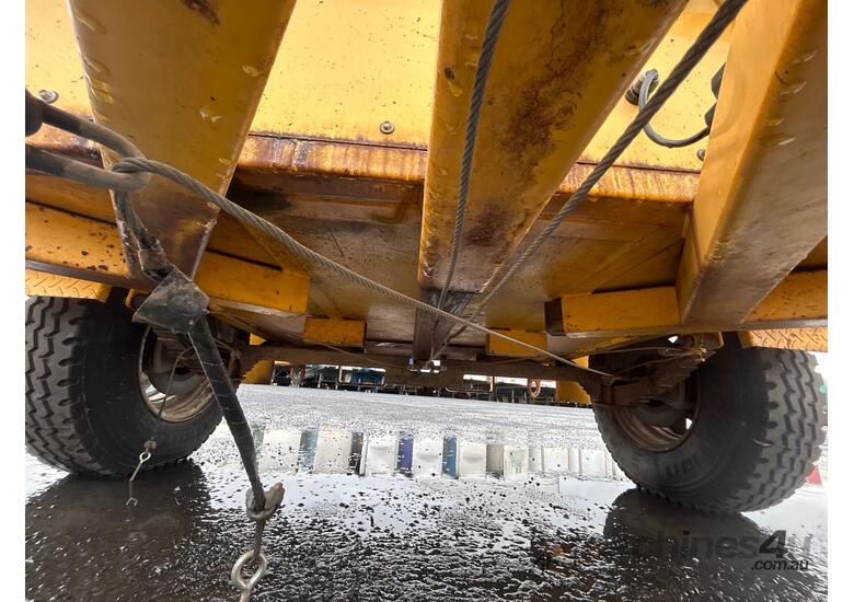 caption Bliss Fox Single Axle Light Tower Trailer