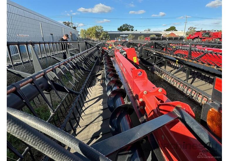 2017 Case IH 3152 Front 
