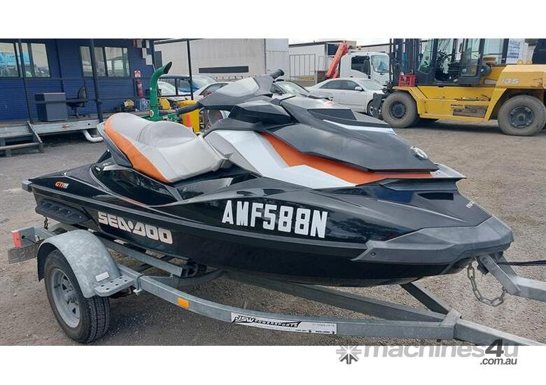 caption Seadoo GTI SE155