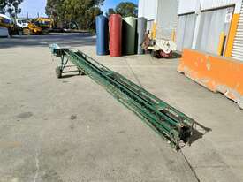 1 x 9m Green Brick/Block Elevator - picture1' - Click to enlarge