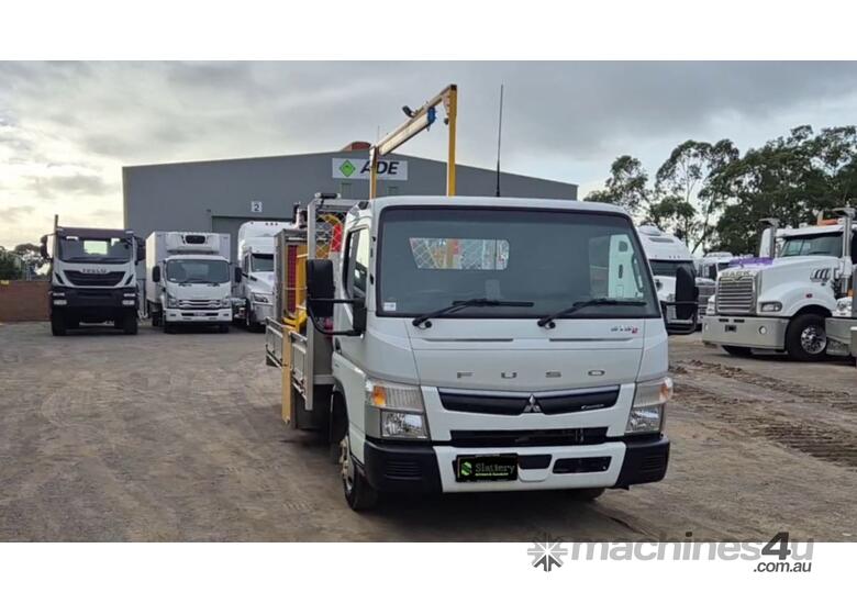 2023 Fuso Canter 515S Tray Traffic Truck