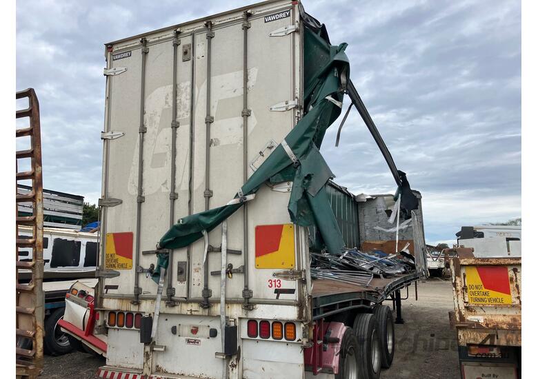 caption 1992 Freighter ST3 Tri Axle Flat Top Curtainside Trailer