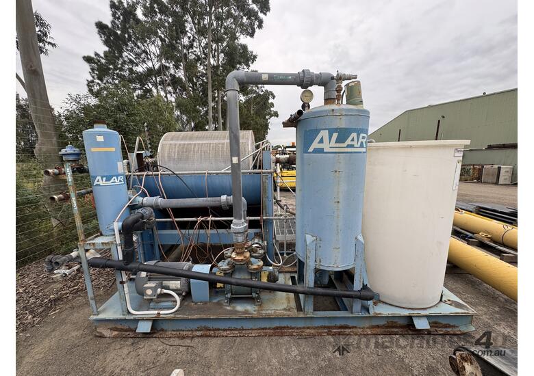 caption ALAR Rotary Vacuum Drum Filter System