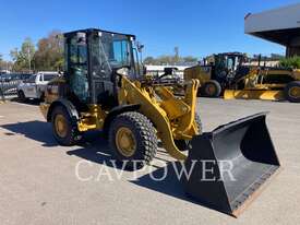CAT 907M Wheel Loaders integrated Toolcarriers - picture0' - Click to enlarge