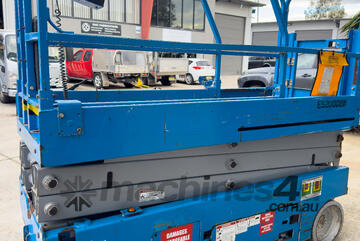 Genie GS2032 Electric Scissor Lift