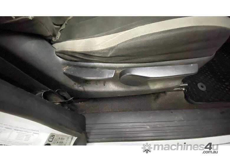 caption 2019 Holden Colorado 4x4 LS Extra Cab T/Diesel (Auto)