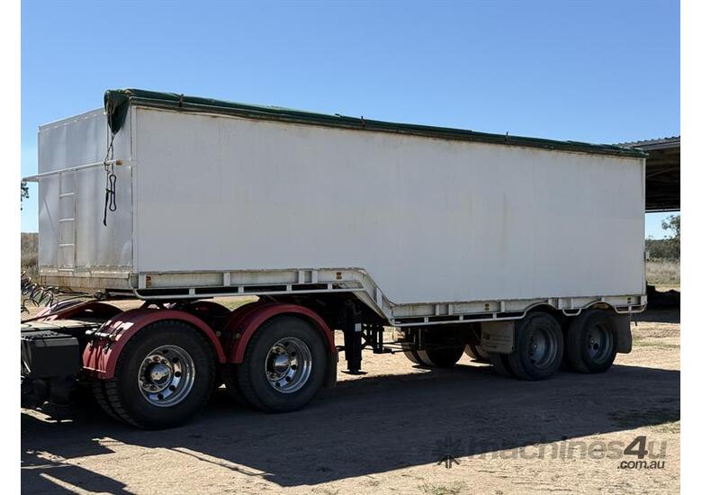 1982 DROP DECK TIPPER TRAILER
