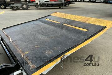 2003 Maxitrans ST3-OD Tri Axle Pantech Trailer