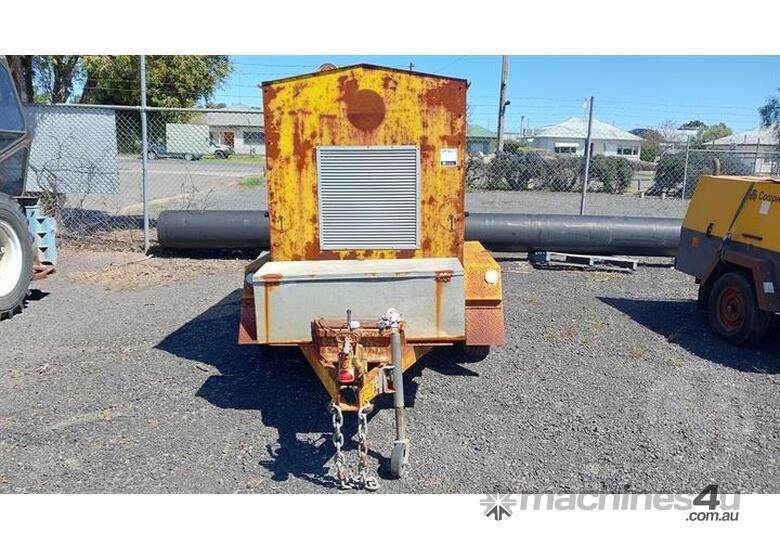 Welling & Crossley Trailer