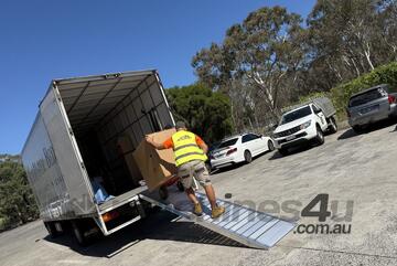 2.9m x 820mm 1200kg capacity non Folding Walk Board Removalist Loading Ramp