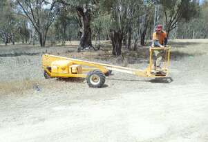 4.4mtr Hydralada , 2003 model , ex walnut farm , petrol powered , orchard picker