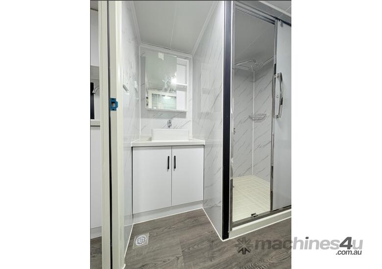 Donga 6m Accommodation Bedroom Kitchen + Bathroom Side pop out