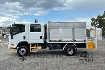 2017 Isuzu NPS 75-155 Crew Cab Service Body