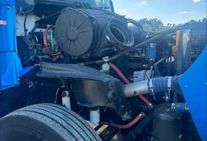 1997 Freightliner FL 122 6x4 Tipper