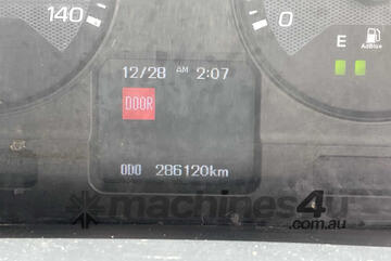 2013 Mitsubishi Fuso Fighter FK600 Cab Chassis